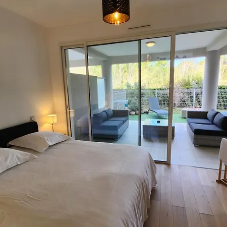 公寓 Calvi, Coeur De Ville, A 300 M