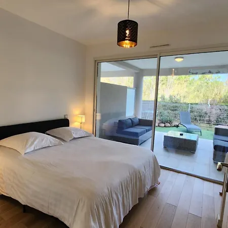 Calvi, Coeur De Ville, A 300 M Calvi (Corsica)