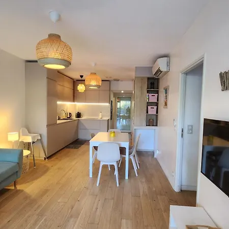 Calvi, Coeur De Ville, A 300 M * Calvi (Corsica)