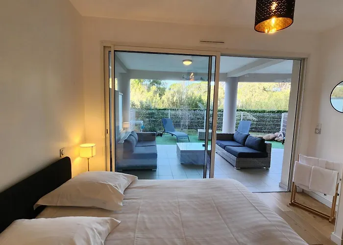 Calvi, Coeur De Ville, A 300 M Apartmán